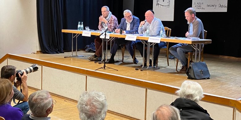 Von links: Fuad Hamdan, Hildebrecht Braun, Gady Gronich, Professor Stefan Jakob Wimmer. 